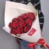 Конвертик счастья №3. 11 красных роз с доставкой в Пятигорске