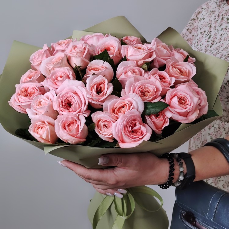 Миледи Букет пионовидных роз с доставкой в Пятигорске