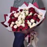 Любимой женщине Эффектный букет кустовых роз с доставкой в Пятигорске