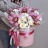 Цветы в коробке С любовью  с доставкой в Пятигорске