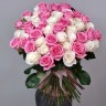 Розы белые и розовые премиум с доставкой в Пятигорске